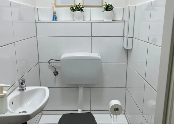 Zentrale Gaestezimmer Am Marienplatz- Paris Stuttgart