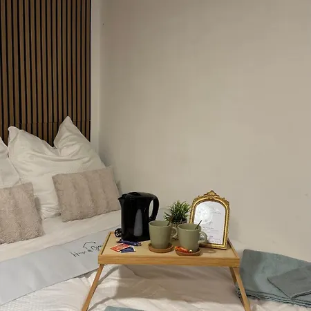 Zentrale Gaestezimmer Am Marienplatz- Paris Privat bolig